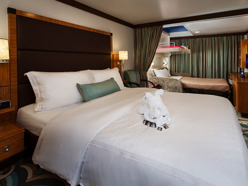 Concierge Family Oceanview with Verandah Stateroom